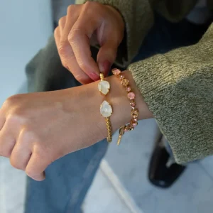 CAROLINE SVEDBOM ARMBÅND MINI DROP LINEN IGNITE