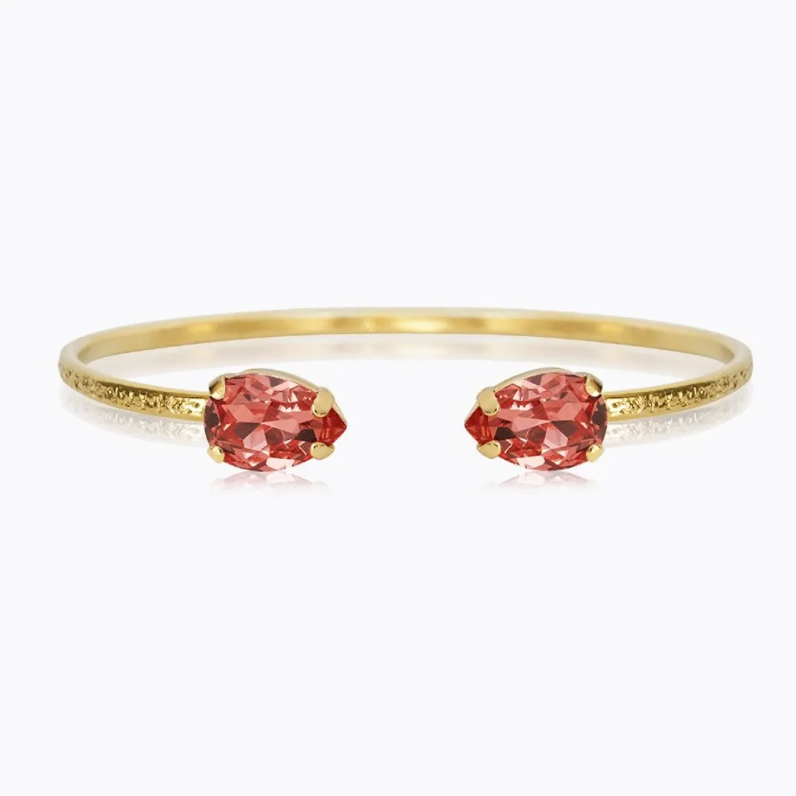caroline_svedbom_armbnd_p_0.webp CAROLINE SVEDBOM ARMBÅND PETITE DROP ROSE PEACH
