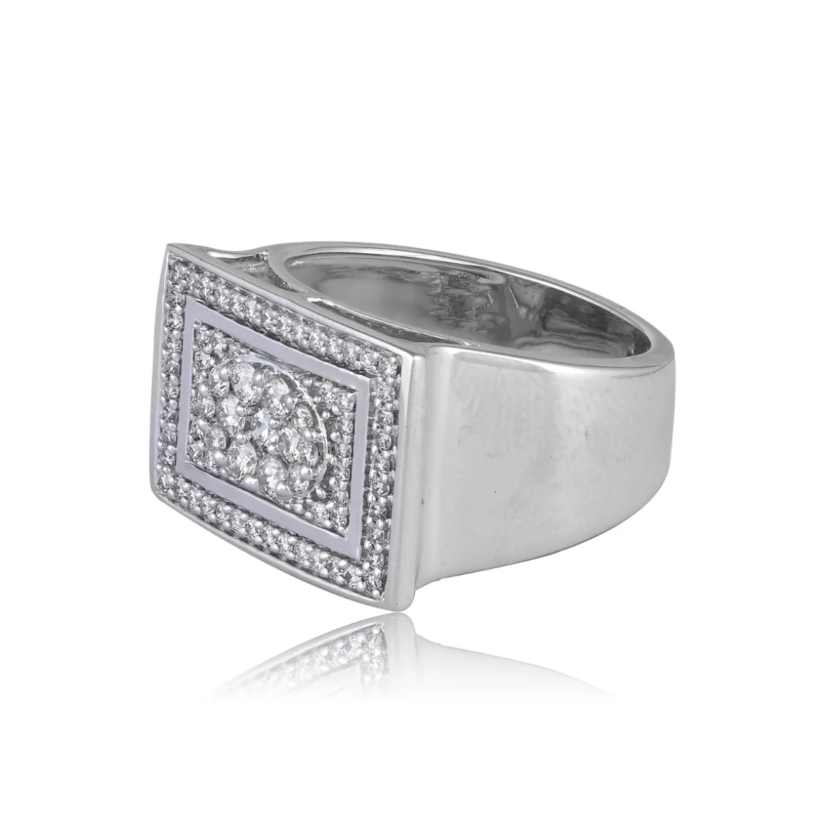 diamantring_hvittgull_hel_0-5.webp DIAMANTRING HVITTGULL HELLMAN DIAMOND SIGNET