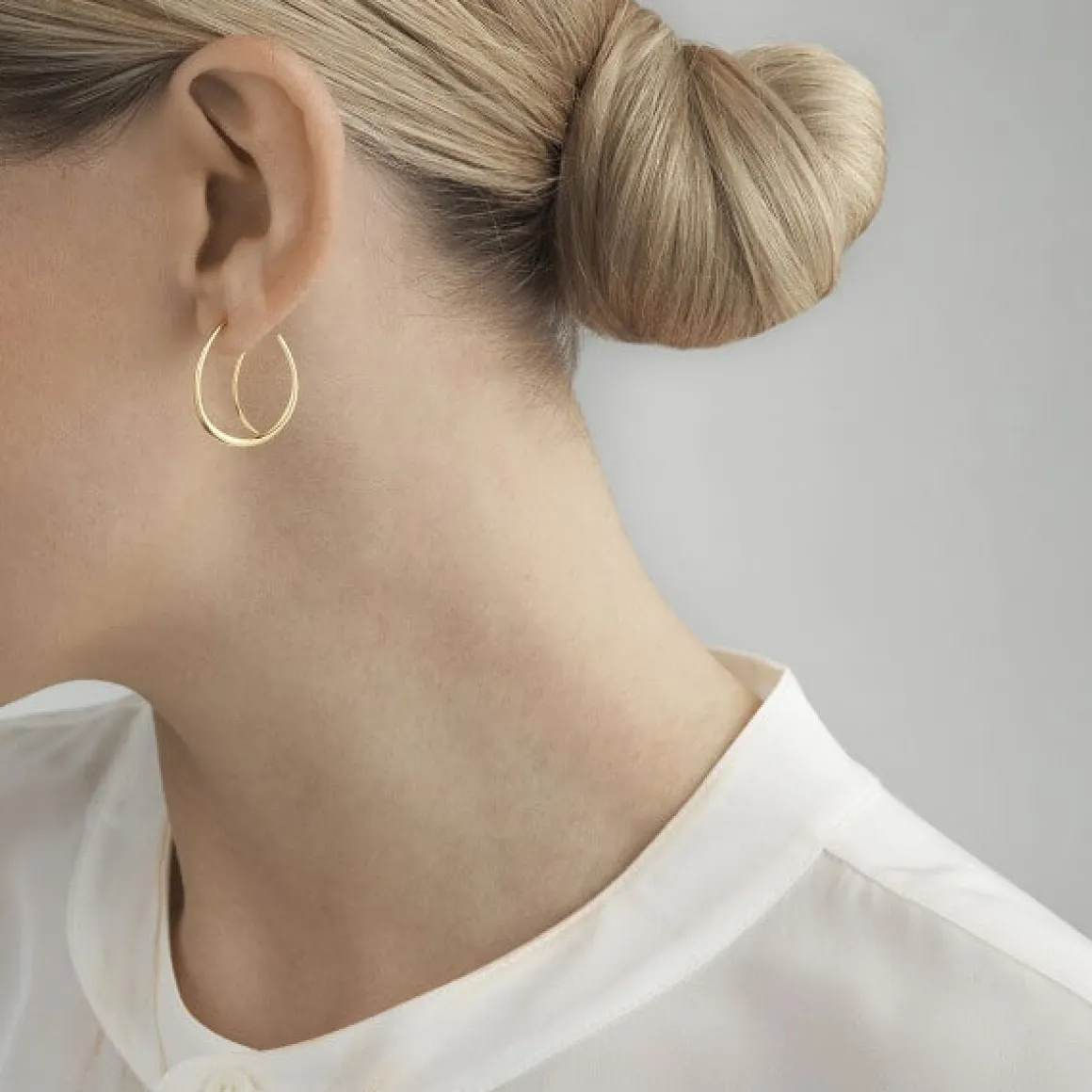 georg_jensen_redobber_off_1.webp GEORG JENSEN ØREDOBBER OFFSPRING GULL