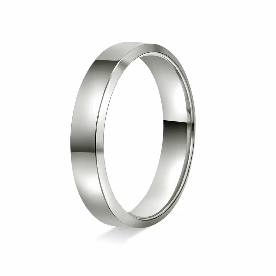 giftering_hellman_hvittgu_0-59.webp GIFTERING HELLMAN HVITTGULL 4MM FLAT MED SKRÅKANT