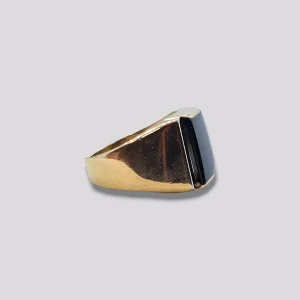 HELLMAN VINTAGE RING BRED SIGNET