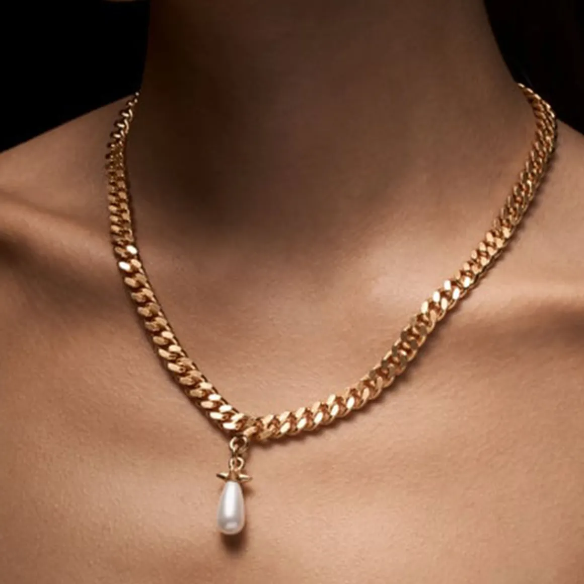 maria_nilsdotter_kjede_ch_3.webp MARIA NILSDOTTER KJEDE CHUNKY CHAIN DROP
