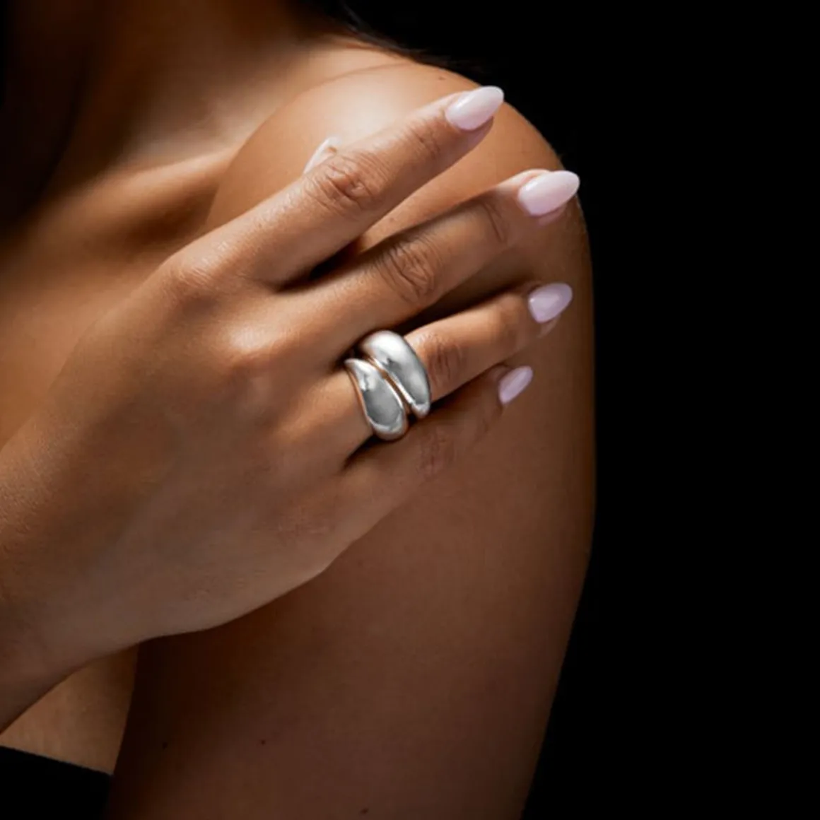 maria_nilsdotter_ring_iro_3.webp MARIA NILSDOTTER RING IRON CLAW