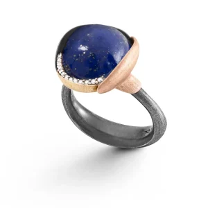 OLE LYNGGAARD RING LOTUS STR 3 LAPIS LAZULI SØLV