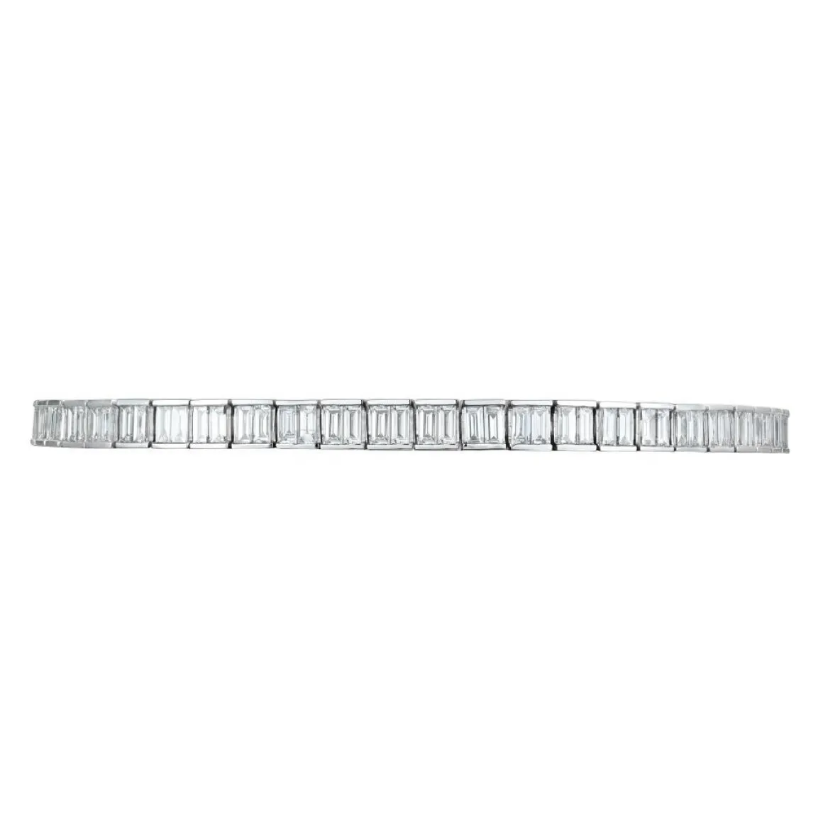 tennisarmbnd_hvittgull_me_1.webp TENNISARMBÅND HVITTGULL MED BAGUETTSLIPTE DIAMANTER 3,31CT