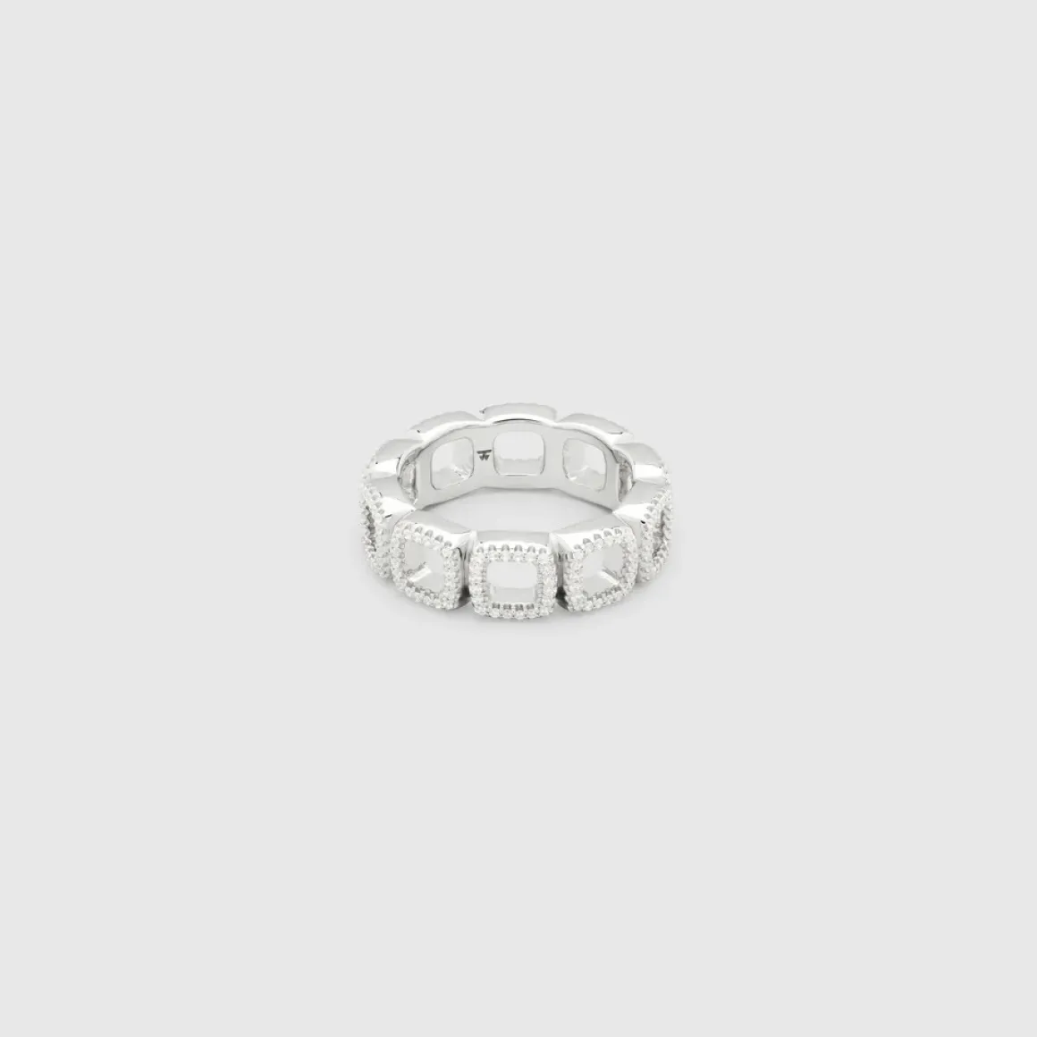 tom_wood_ring_cushion_ban_0-2.webp TOM WOOD RING CUSHION BAND OPEN ZIRCONIA