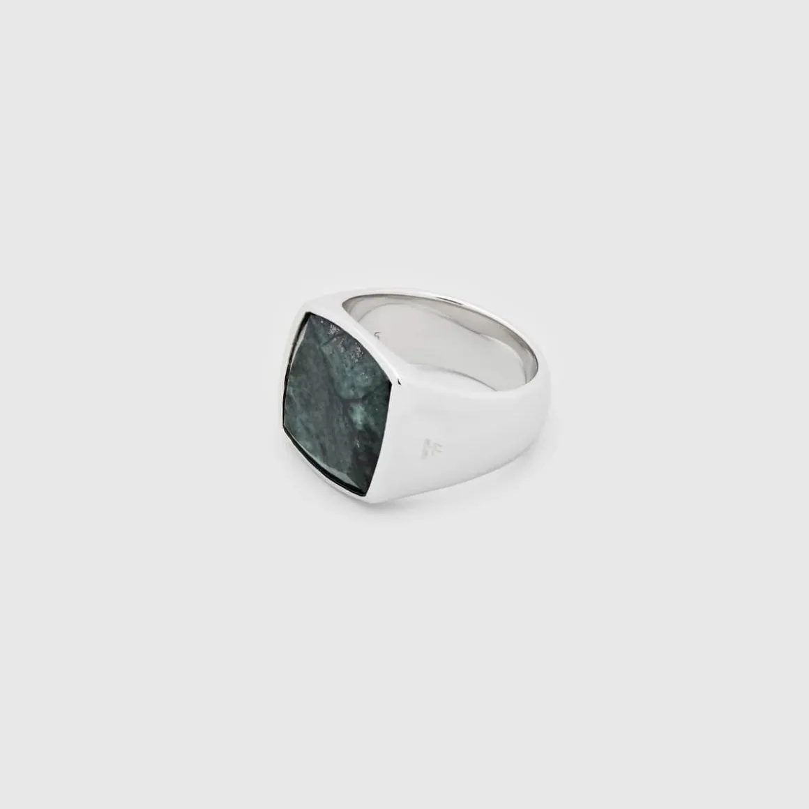 tom_wood_ring_cushion_gre_1.webp TOM WOOD RING CUSHION GREEN MARBEL