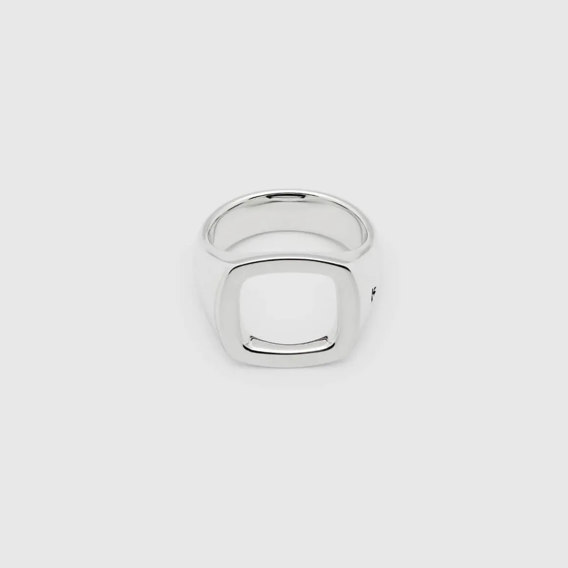 tom_wood_ring_cushion_ope_2.webp TOM WOOD RING CUSHION OPEN