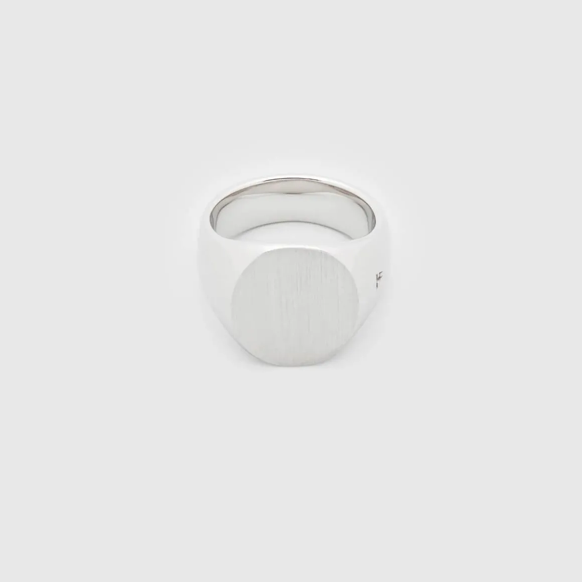 tom_wood_ring_oval_satin_0.webp TOM WOOD RING OVAL SATIN